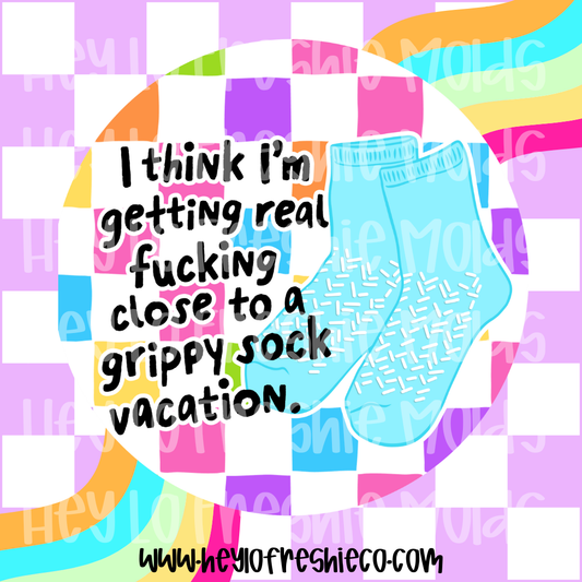 Round Cardstock 090 | Grippy Sock Vacation